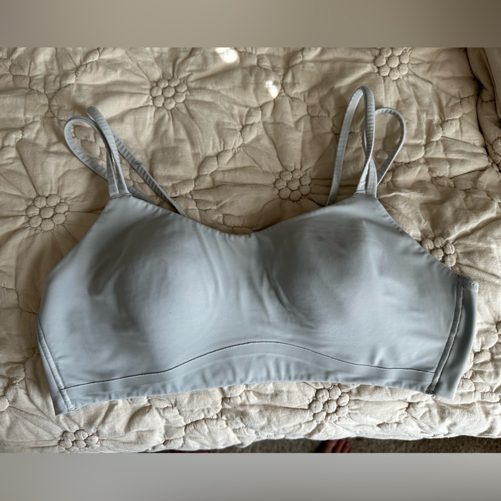 Lululemon Like a cloud sports bra sz 10D